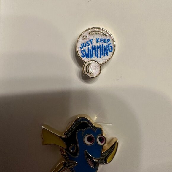 Disney Baublebar Pixar Post 2 Pair Earrings Dory & Just Keep Swimming Bubble NIB - Picture 2 of 2
